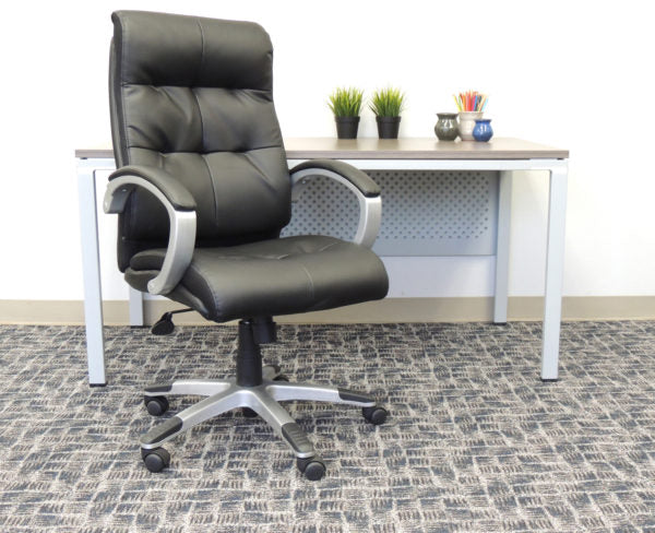 Striking Black Leather Office Chair for the Everyday Employee